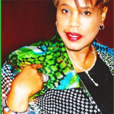 Black Podcasting - Author Suzetta Perkins shares journey to HOLLYWOOD SKYE on #ConversationsLIVE