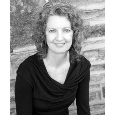 Black Podcasting - Author Lara Naughton discusses #TheJaguarMan on #ConversationsLIVE