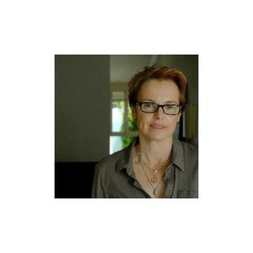 Black Podcasting - Costume Designer and Author Tracy Tynan talks #WearandTear on #ConversationsLIVE