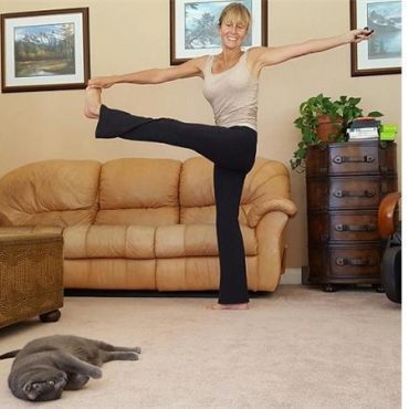 Black Podcasting - Dr. Corey Cameron discusses health, wellness and more on #ConversationsLIVE