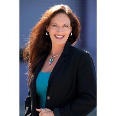 Black Podcasting - Author Donna Palm discusses #DreamBigger, #LiveBetter on #ConversationsLIVE