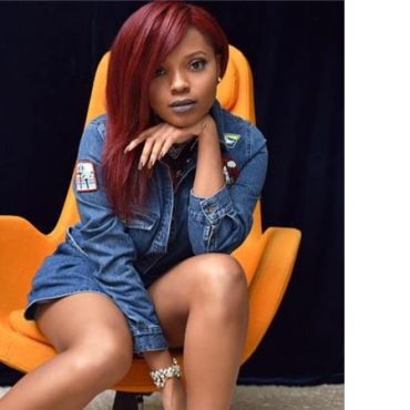 Black Podcasting - Singer/Songwriter Ambri stops by #ConversationsLIVE