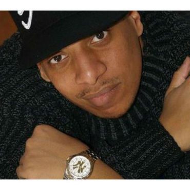 Black Podcasting - Media Personality and Author Keri D. Singleton talks IDOL on #ConversationsLIVE