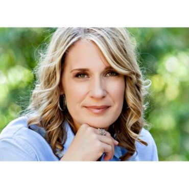 Black Podcasting - Author Kerry Lonsdale talks #EverythingWeLeftBehind on #ConversationsLIVE