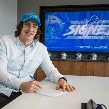 Black Podcasting - LOCKED ON LIONS VOL 366. MAR 21.  #Lions add two free agents.  Ebron rips two more #Lions fans.