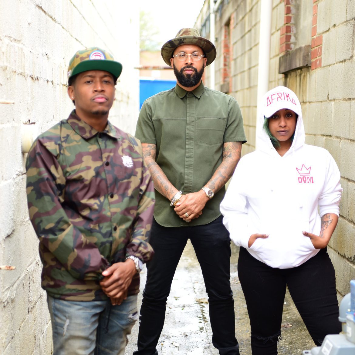 Episode 26"The Culture Deserves It" Feat. Kenny Burns w/ Ferrari Simmons & Su Solo Prod: iHandlebars Black Podcasting - Episode 26"The Culture Deserves It" Feat. Kenny Burns w/ Ferrari Simmons & Su Solo Prod: iHandlebars