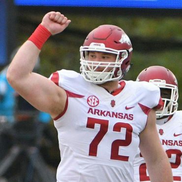 Black Podcasting - LOCKED ON LIONS VOL 372. APRIL 5.  Mock Draft Thursday.  PFF with the best one says Dery.  Listen: