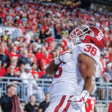 Black Podcasting - LOCKED ON LIONS VOL 381. APR 23.  Possible #Lions target on Day 3 @treeflowers36 joins Dery to discuss his talks with Detroit.