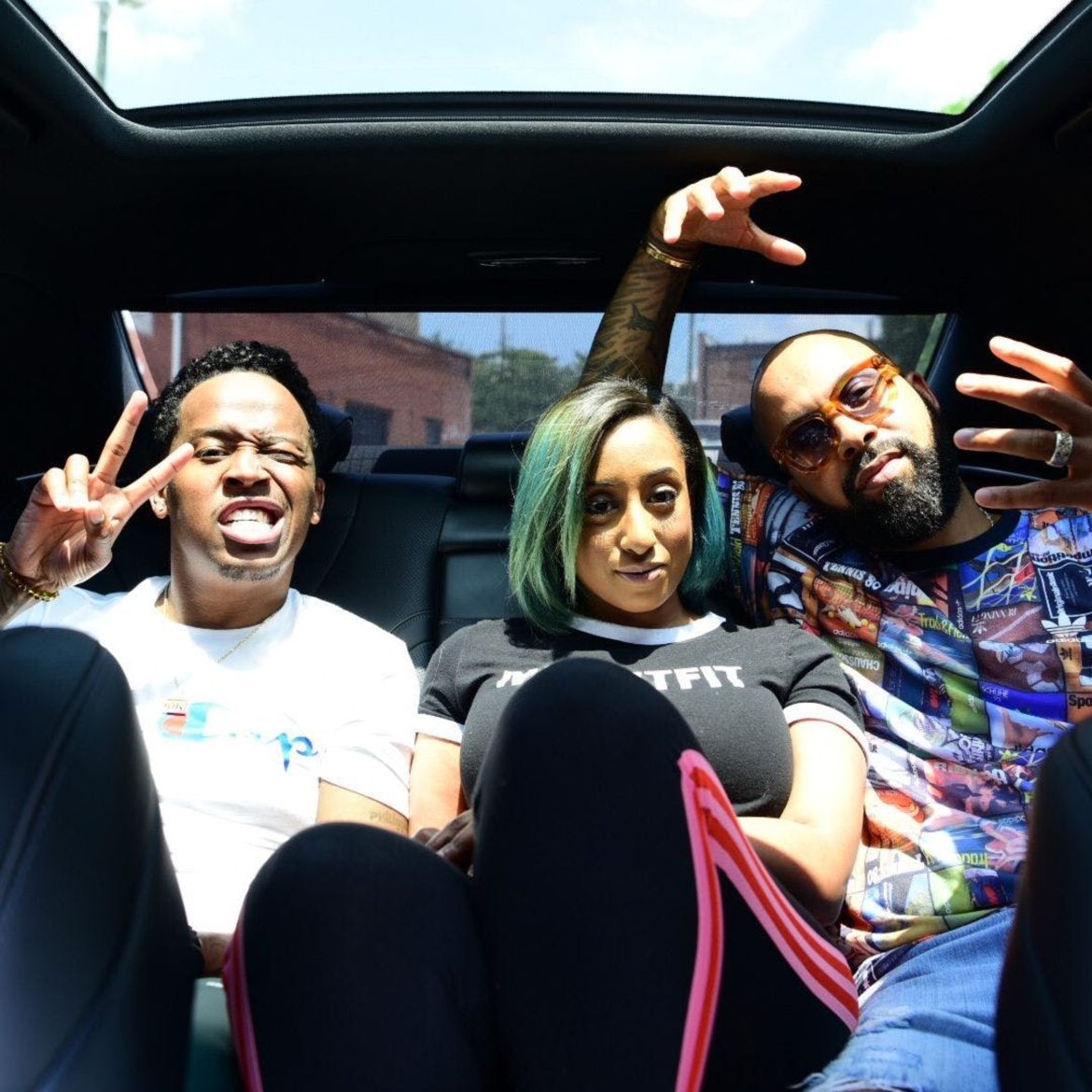 Black Podcasting - Episode 31"The Culture Deserves It" Feat. Kenny Burns w/ Ferrari Simmons & Su Solo Prod: iHandlebars