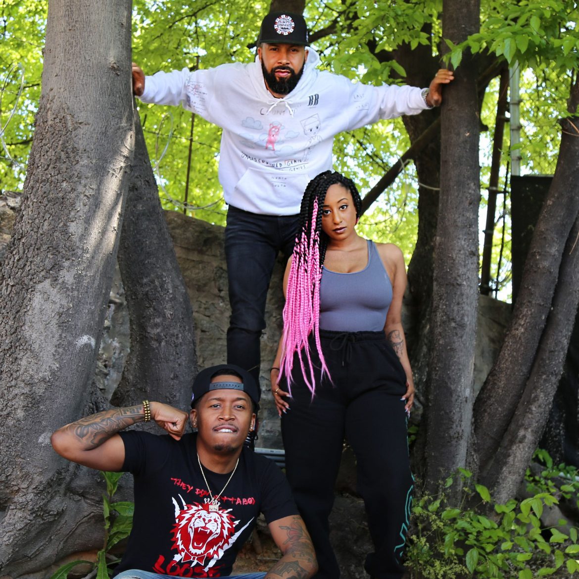 Black Podcasting - Episode 29"The Culture Deserves It" Feat. Kenny Burns w/ Ferrari Simmons & Su Solo Prod: iHandlebars