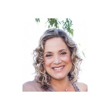 Black Podcasting - Acclaimed Artist Susan Bahary stops by #ConversationsLIVE