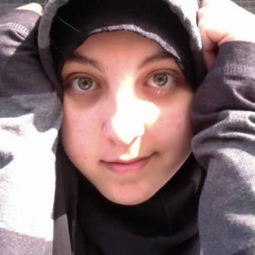Black Podcasting - Author Hend Salah talks #DigTwoGraves on #ConversationsLIVE