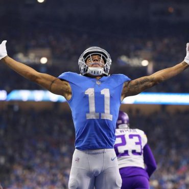 Black Podcasting - LOCKED ON LIONS VOL 415. JULY 9.  Can Marvin Jones make the leap to the Pro Bowl?  Dery is back and talks about it.
