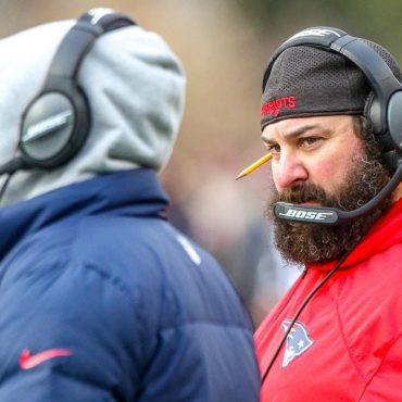 Black Podcasting - LOCKED ON LIONS VOL 455. SEPT 19. Crossover podcast talking #Patriots w @MarkSchofield.