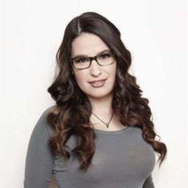 Black Podcasting - Cara Santa Maria discusses NatGeo Almanac 2019 on #ConversationsLIVE