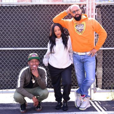 Black Podcasting - Episode 46"The Culture Deserves It" Feat. Kenny Burns w/ Ferrari Simmons & Su Solo Prod: iHandlebars