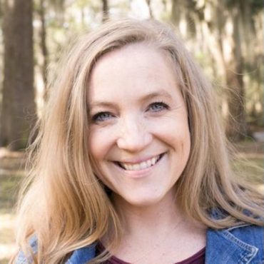 Black Podcasting - Author Lindsey Dennis talks #BuriedDreams on #ConversationsLIVE