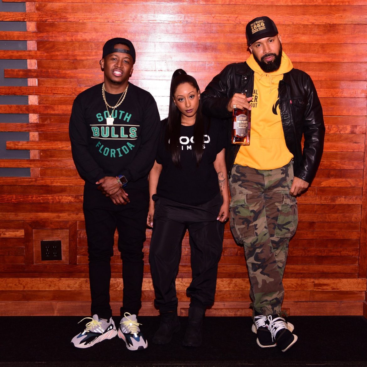 Black Podcasting - Episode 54"The Culture Deserves It" Feat. Kenny Burns w/ Ferrari Simmons & Su Solo Prod: iHandlebars