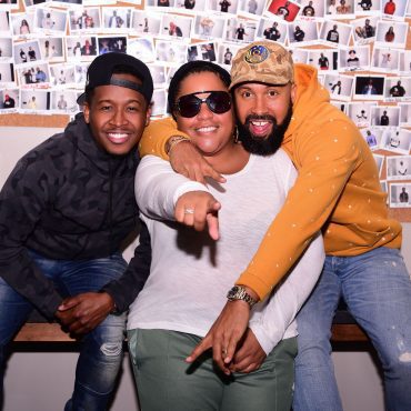 Black Podcasting - Episode 53"The Culture Deserves It" Feat. Kenny Burns w/ Ferrari Simmons & Su Solo Prod: iHandlebars