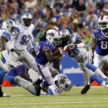 Black Podcasting - LOCKED ON LIONS VOL 513. DEC 13.  Who exactly are the #Bills? We find out.  Latest injuries and 3 keys to #Lions win
