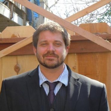 Black Podcasting - Award-winning author Dan O'Brien returns to #ConversationsLIVE