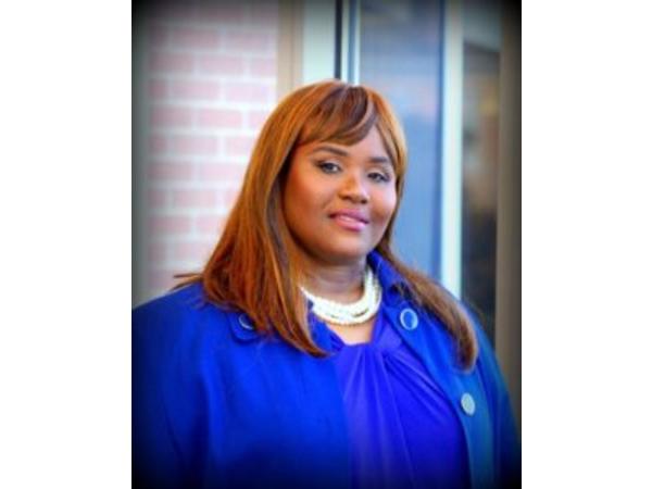 Black Podcasting - Author Felicia Brookins discusses #SisterNadeensWays on #ConversationsLIVE