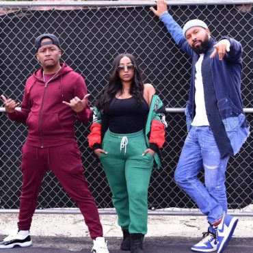 Black Podcasting - Episode 57"The Culture Deserves It" Feat. Kenny Burns w/ Ferrari Simmons & Su Solo Prod: iHandlebar