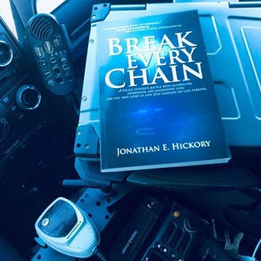 Black Podcasting - Author Jonathan E. Hickory talks #BreakEveryChain on #ConversationsLIVE
