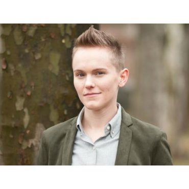 Black Podcasting - Author Sandy Allen discusses #AKindofMirraculasParadise on #ConversationsLIVE