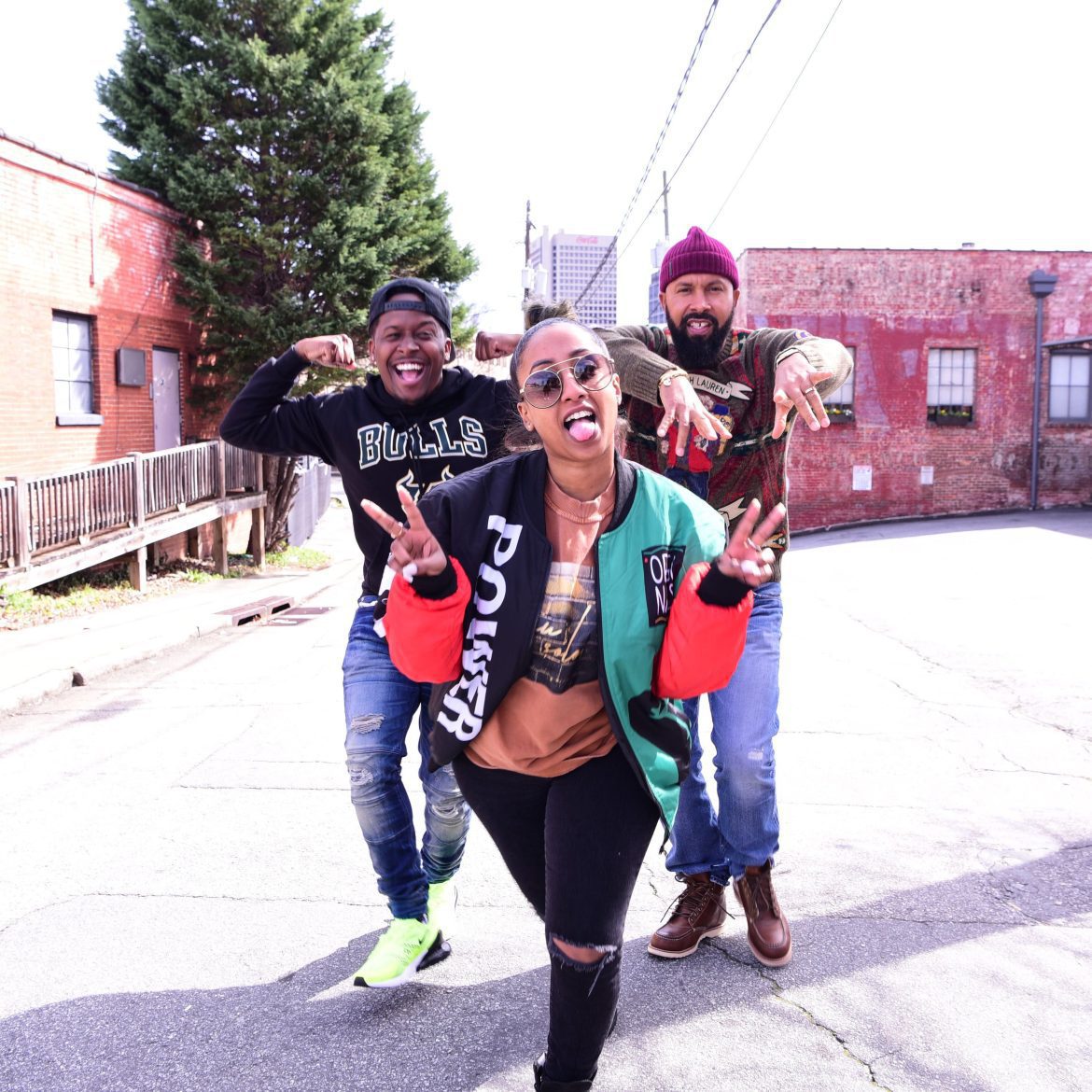 Episode 59"The Culture Deserves It" Feat. Kenny Burns w/ Ferrari Simmons & Su Solo Prod: iHandlebars Black Podcasting - Episode 59"The Culture Deserves It" Feat. Kenny Burns w/ Ferrari Simmons & Su Solo Prod: iHandlebars