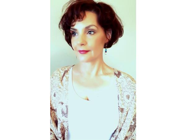 Black Podcasting - Recording Artist Tia McGraff stops by #ConversationsLIVE