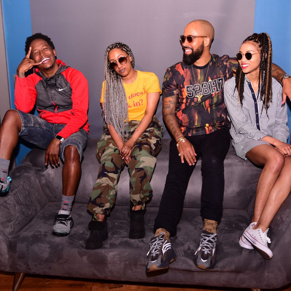 Black Podcasting - Episode 68"The Culture Deserves It" Feat. Kenny Burns w/ Ferrari Simmons & Su Solo Prod: iHandlebars