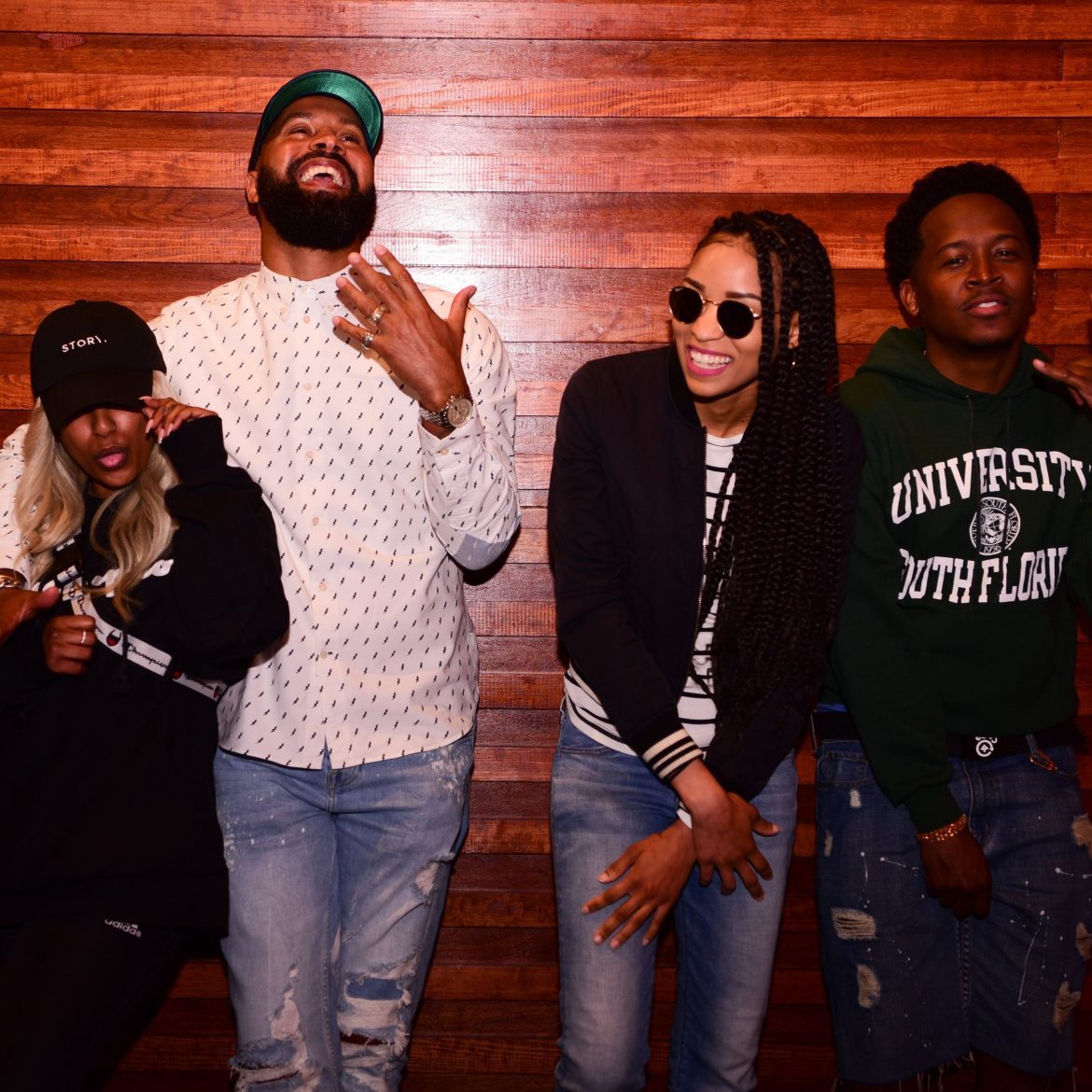 Episode 66"The Culture Deserves It" Feat. Kenny Burns w/ Ferrari Simmons & Su Solo Prod: iHandlebars Black Podcasting - Episode 66"The Culture Deserves It" Feat. Kenny Burns w/ Ferrari Simmons & Su Solo Prod: iHandlebars