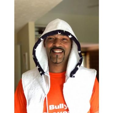 Black Podcasting - Entrepreneur Robert Helm discusses All Sports Head Gear on #ConversationsLIVE