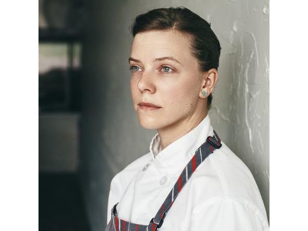 Black Podcasting - Author Iliana Regan discusses life and #BurnthePlace on #ConversationsLIVE