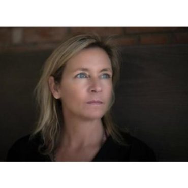 Black Podcasting - Author Keele Burgin talks #WhollyUnraveled on #ConversationsLIVE