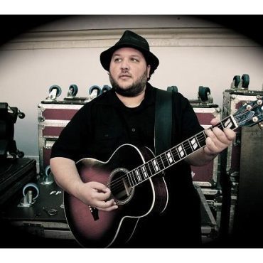 Black Podcasting - Singer and Songwriter Mutlu brings #Lifeline to #ConversationsLIVE