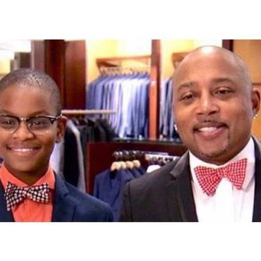 Black Podcasting - Entrepreneur and Author Moziah "Mo" Bridges talks #MosBows on #ConversationsLIVE