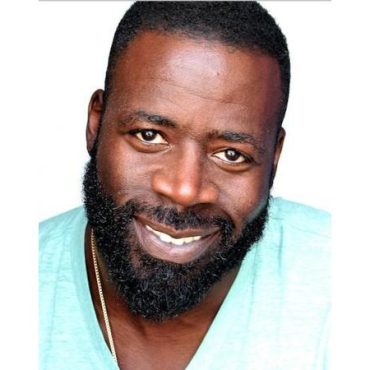 Black Podcasting - Actor Demetrius Grosse talks #acting, #success and more on #ConversationsLIVE