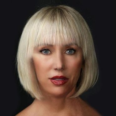 Black Podcasting - Author Kristi Hugstad talks #BeneaththeSurface on #ConversationsLIVE