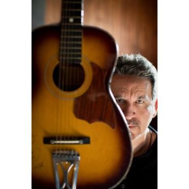 Recording Artist John Vento talks #music, #success and more ~ #ConversationsLIVE Black Podcasting - Recording Artist John Vento talks #music, #success and more ~ #ConversationsLIVE