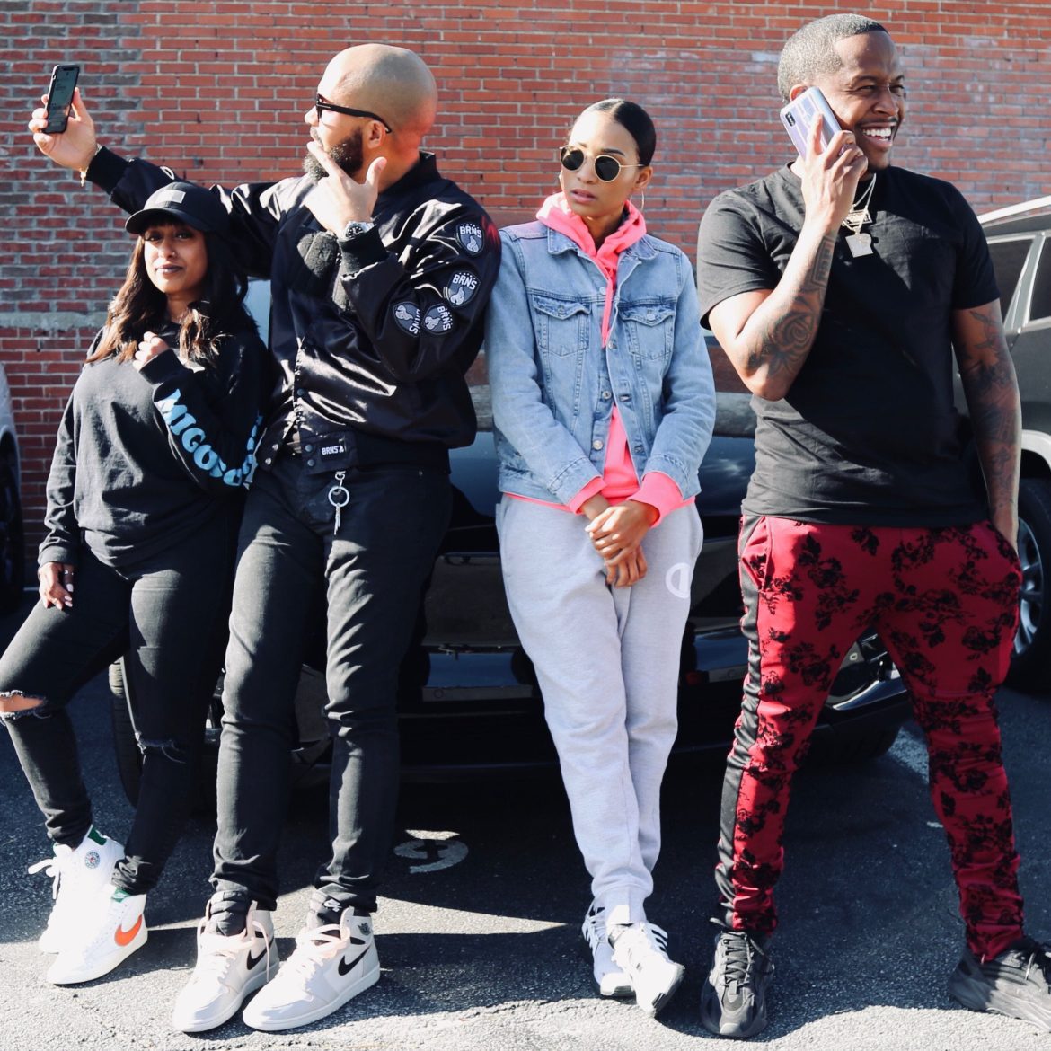 Black Podcasting - Episode 86"The Culture Deserves It" Feat. Kenny Burns w/ Ferrari Simmons & Su Solo Prod: iHandlebars