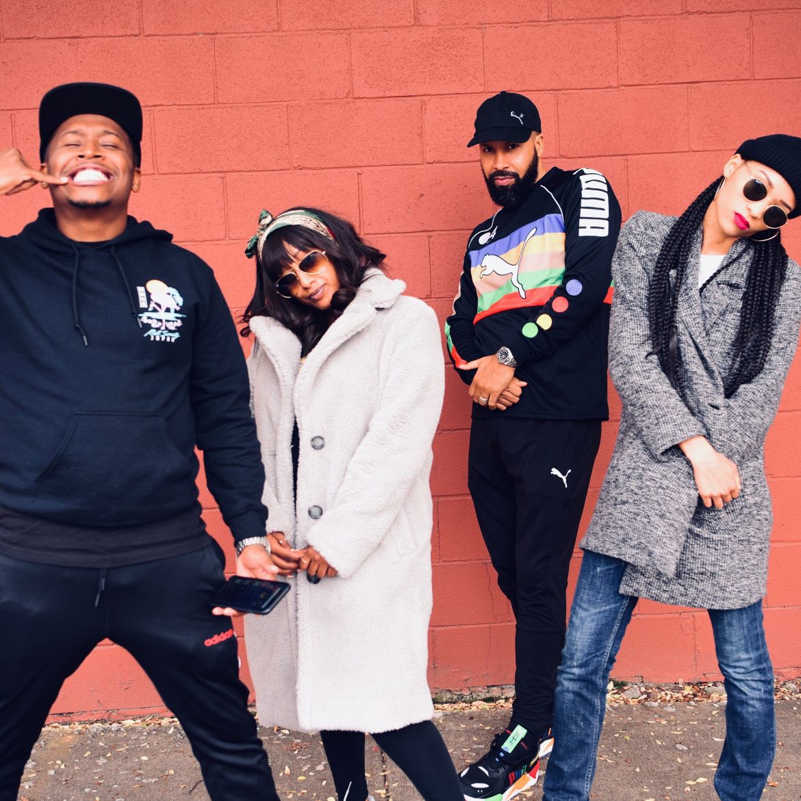 Black Podcasting - Episode 85"The Culture Deserves It" Feat. Kenny Burns w/ Ferrari Simmons & Su Solo Prod: iHandlebars