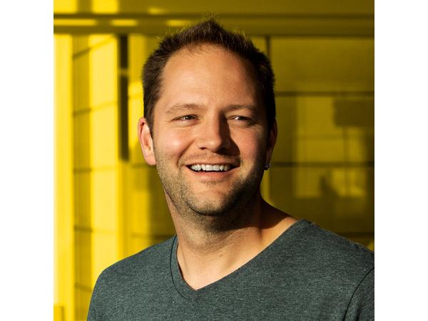 Black Podcasting - Phanta Media Founder Mark Drager stops by #ConversationsLIVE