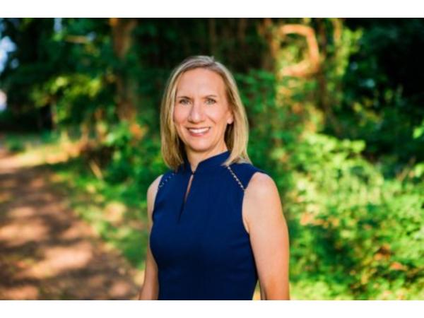 Black Podcasting - Dr. Elizabeth A. Stanley talks #WidentheWindow on #ConversationsLIVE