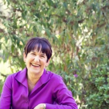 Black Podcasting - Author Catherine Linka talks #WhatIWantYoutoSee on #ConversationsLIVE