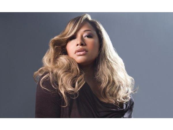 Black Podcasting - Kelli Sae talks #music, #comedy and upcoming show on #ConversationsLIVE