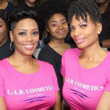 Black Podcasting - Entrepreneur Omegia Keeys talks L.A.B. COSMETICS and more on #ConversationsLIVE
