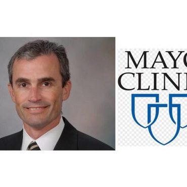 Black Podcasting - Dr. Mike Picco discusses #ColorectalCancer Screening on #ConversationsLIVE