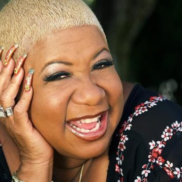 Black Podcasting - Comedian/Actress Luenell, the Bad Girl of Comedy, returns to #ConversationsLIVE
